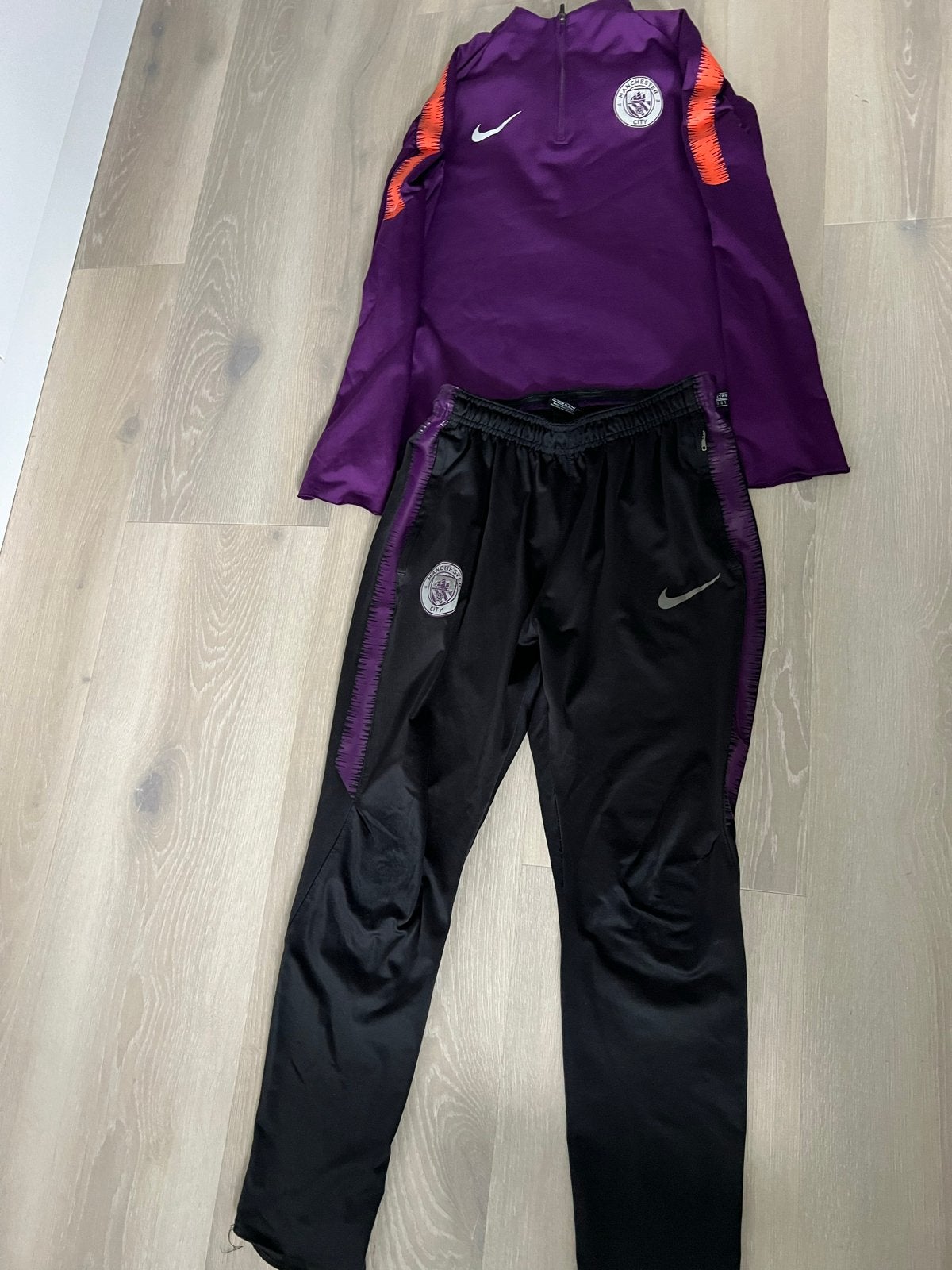 Nike Manchester City trainingspak maat 152/158, Kinderen en Baby's, Ophalen of Verzenden, Gebruikt, Jongen, Setje