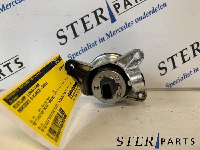 Mistlamp links-voor van een Mercedes E-Klasse, Gebruikt, -, Ophalen of Verzenden, -