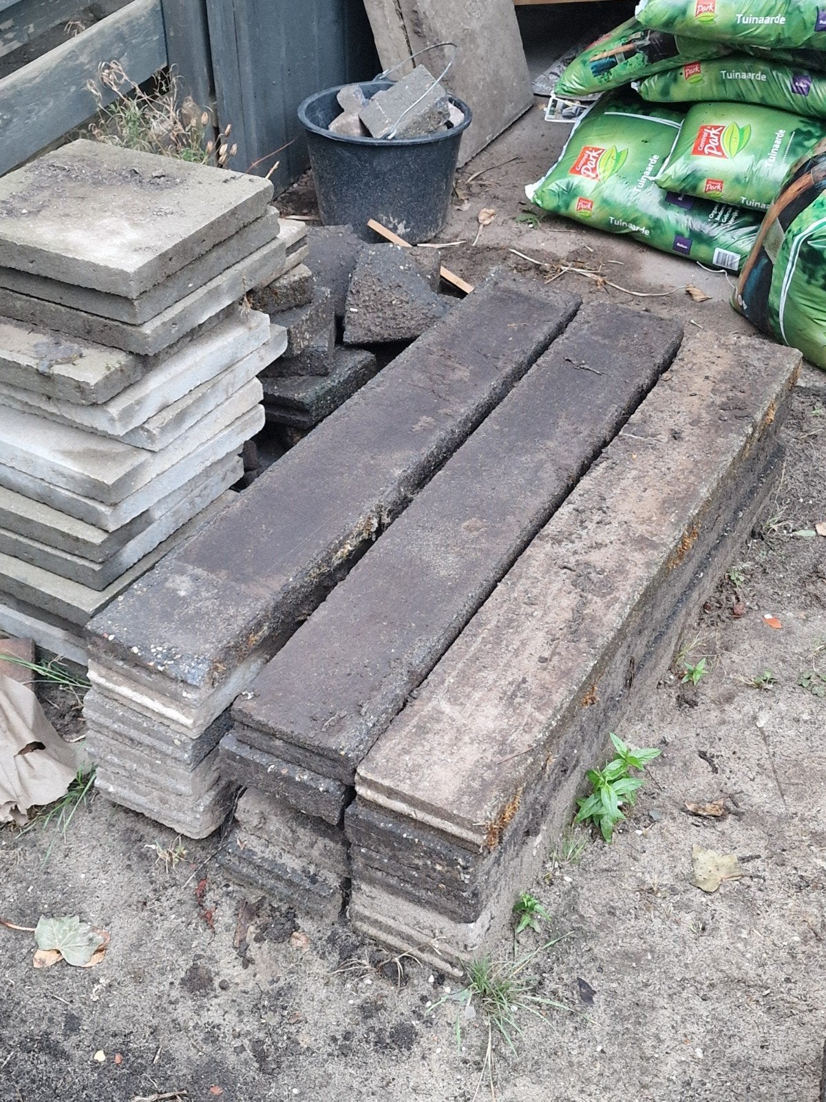 betonnen opsluitbalken gratis af te halen, Ophalen, Gebruikt, Biels, Minder dan 100 cm