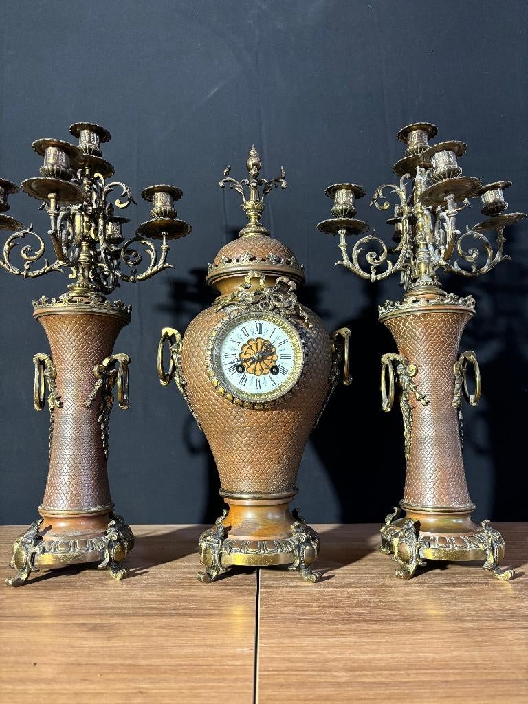 (90) Antieke Franse Bronzen Empire Vaas Pendule + Kandelaren, Antiek en Kunst, Ophalen of Verzenden