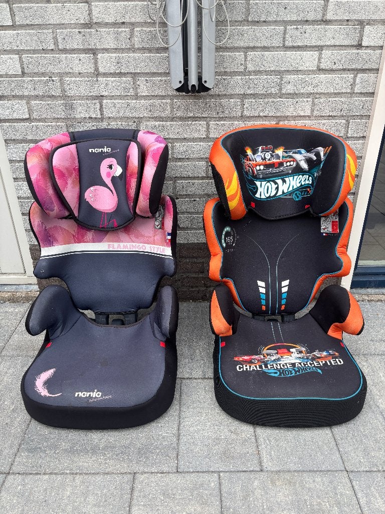 2 kinderstoeltjes / boosters, Kinderen en Baby's, 15 t/m 36 kg, Afneembare rugleuning, Ophalen, Overige merken