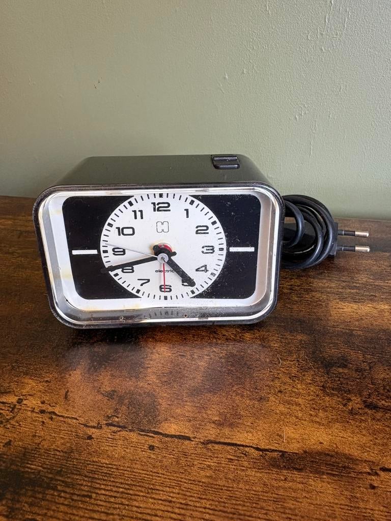 Vintage Hema wekker elektrisch, Ophalen of Verzenden, Zo goed als nieuw