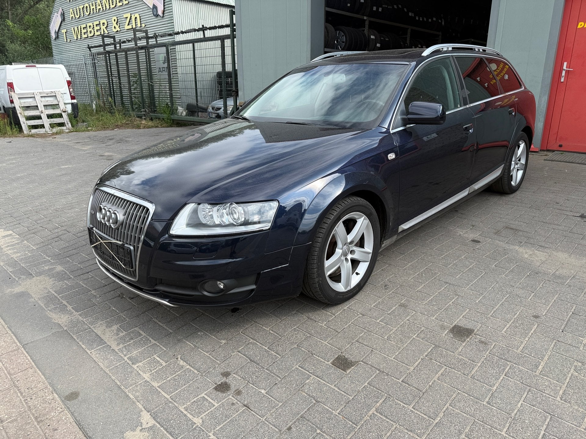 Audi A6 allroad quattro 4.2 FSI Pro Line, Auto's, Audi, Automaat, 8 cilinders, Blauw, 120 €/maand