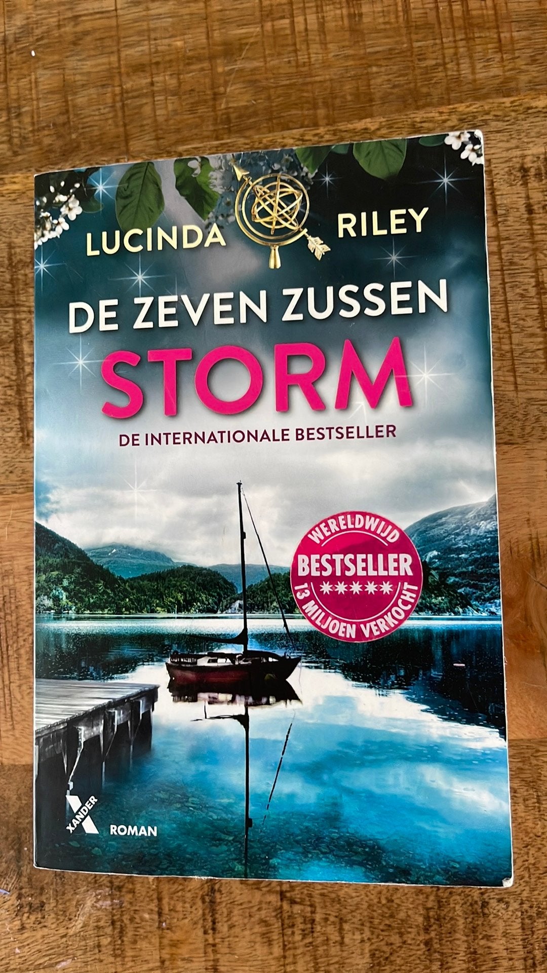 Deel 2 Storm, van de serie de zeven zussen, Boeken, Ophalen of Verzenden, Gelezen