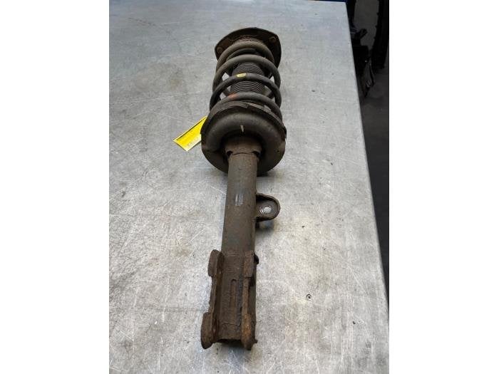 Schokdemperpoot links-voor van een Kia Sorento, -, -, Ophalen of Verzenden, -
