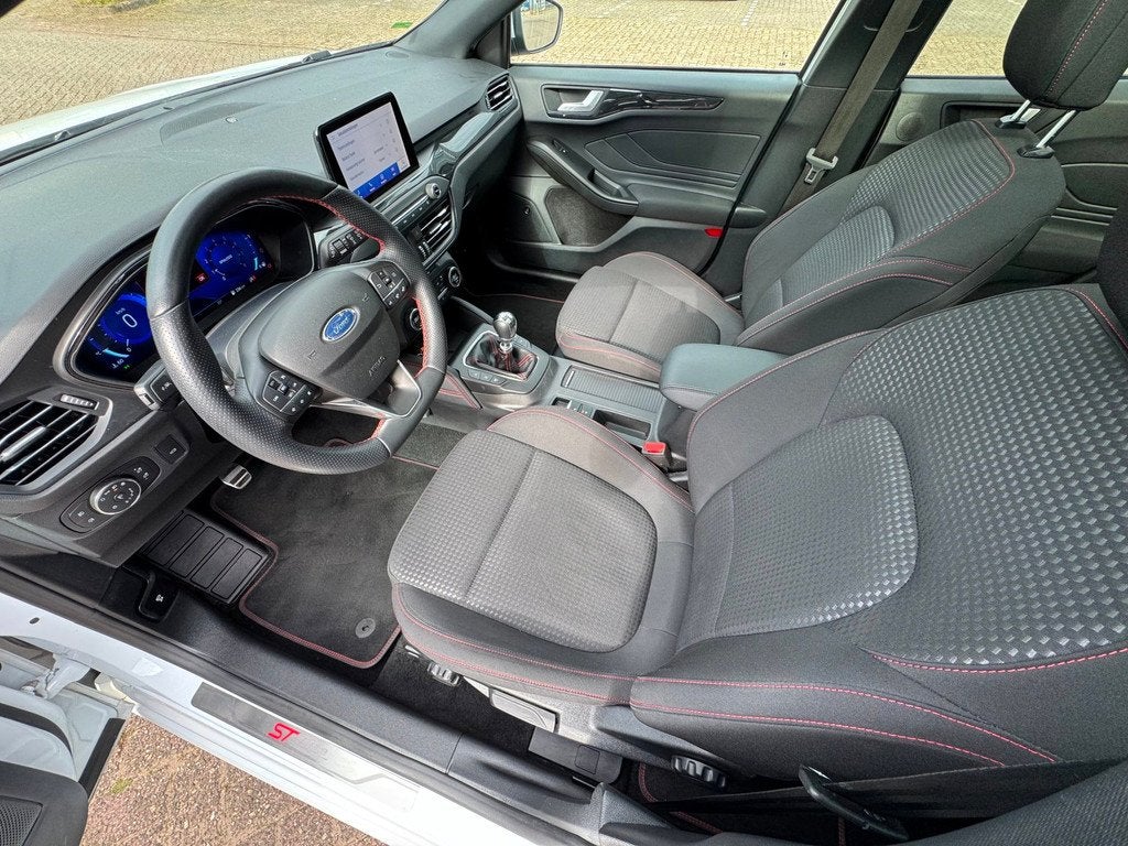 Ford Focus Wagon 1.0 EcoBoost Hybrid ST Line X Bns|Pano|155P, Stof, Gebruikt, Wit, Origineel Nederlands