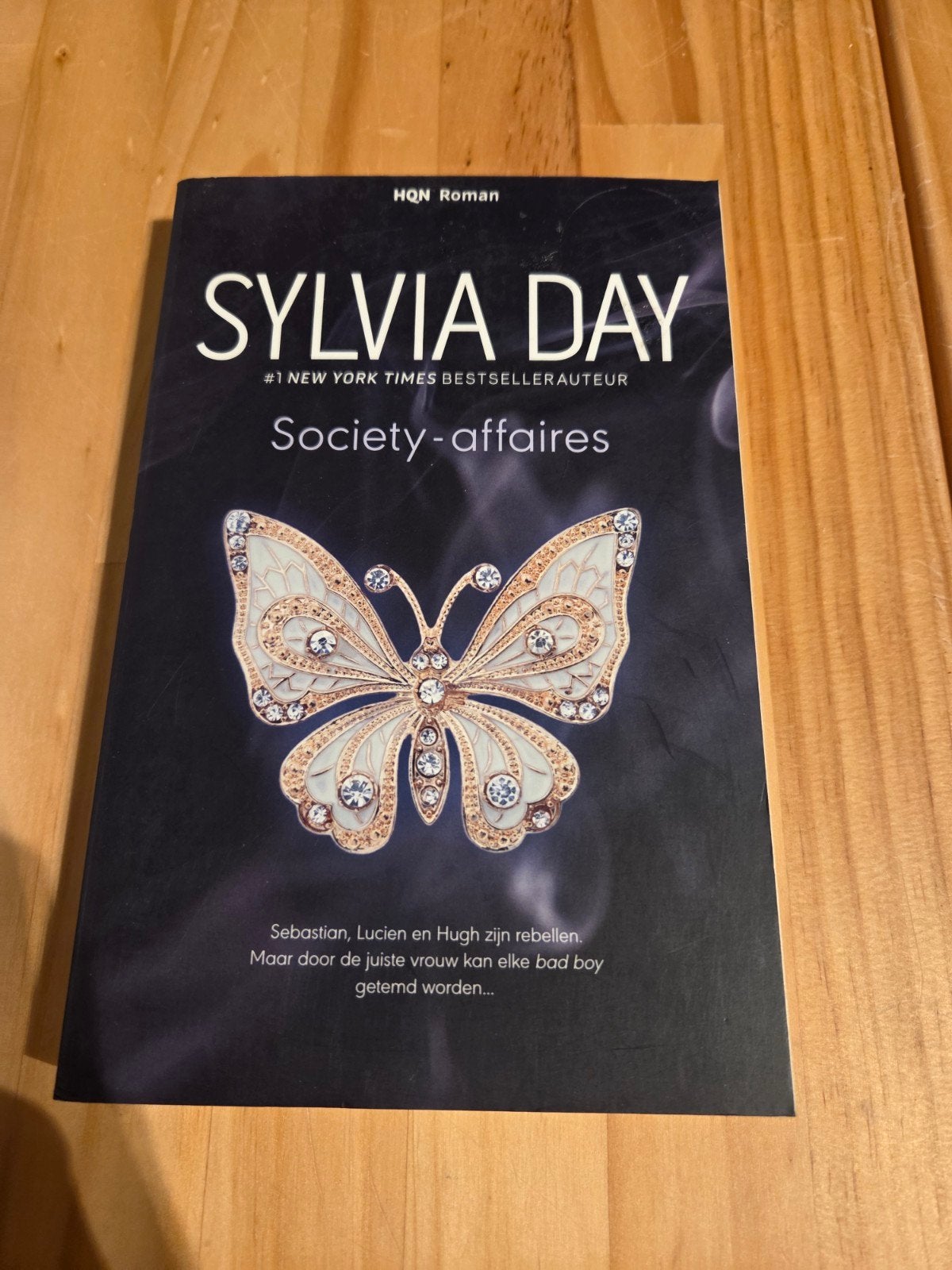 Sylvia Day - Society-affaires (HQN Roman), Boeken, Ophalen of Verzenden, Zo goed als nieuw, Sylvia Day, Nederland