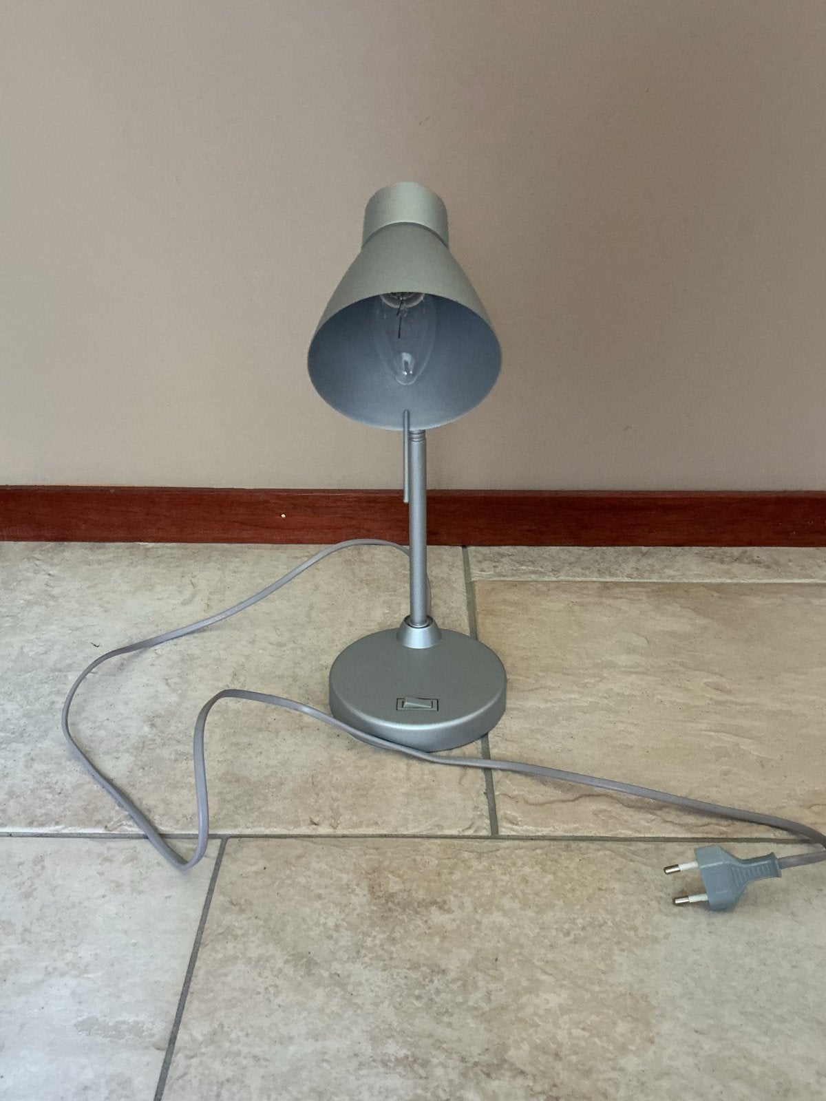 Grijze bureaulamp met flexibele hals, Huis en Inrichting, Ophalen, Gebruikt, E14 (klein), Grijs