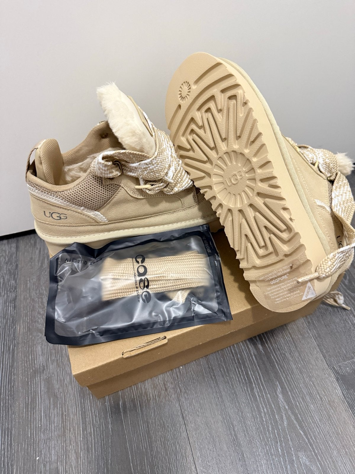 UGGS Lowmel sneaker maat 38, Ophalen of Verzenden, Nieuw, Beige, Sneakers of Gympen