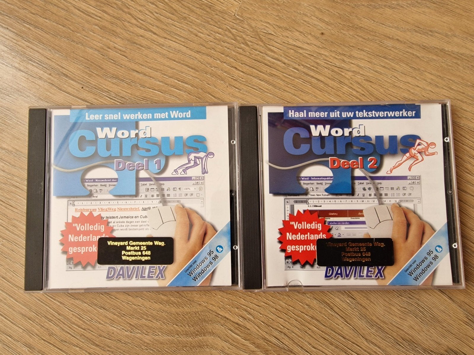 Word Cursus Deel 1 & 2 (Windows 95/98) - Davilex, Ophalen of Verzenden, Gebruikt, Software cursus, Overige