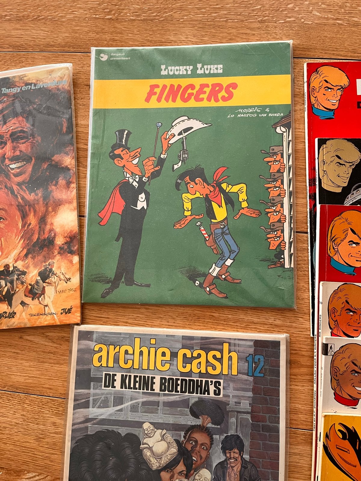 Stripboeken collectie: Lucky Luke, Archie Cash, Rik Ringers, Meerdere stripboeken, Ophalen of Verzenden, Gelezen