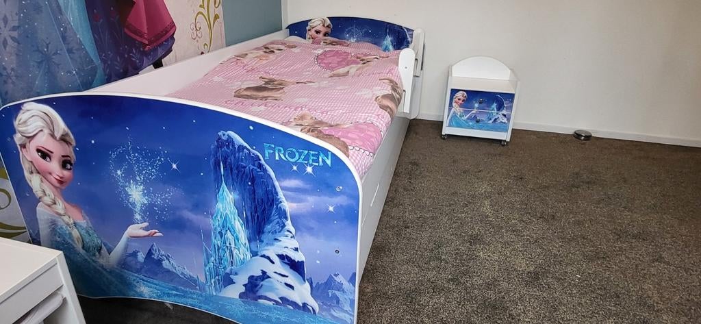 Frozen kinderbed met opbergladen en nachtkastje, Kinderen en Baby's, Kinderkamer | Bedden, 70 tot 85 cm, Zo goed als nieuw, 160 tot 180 cm