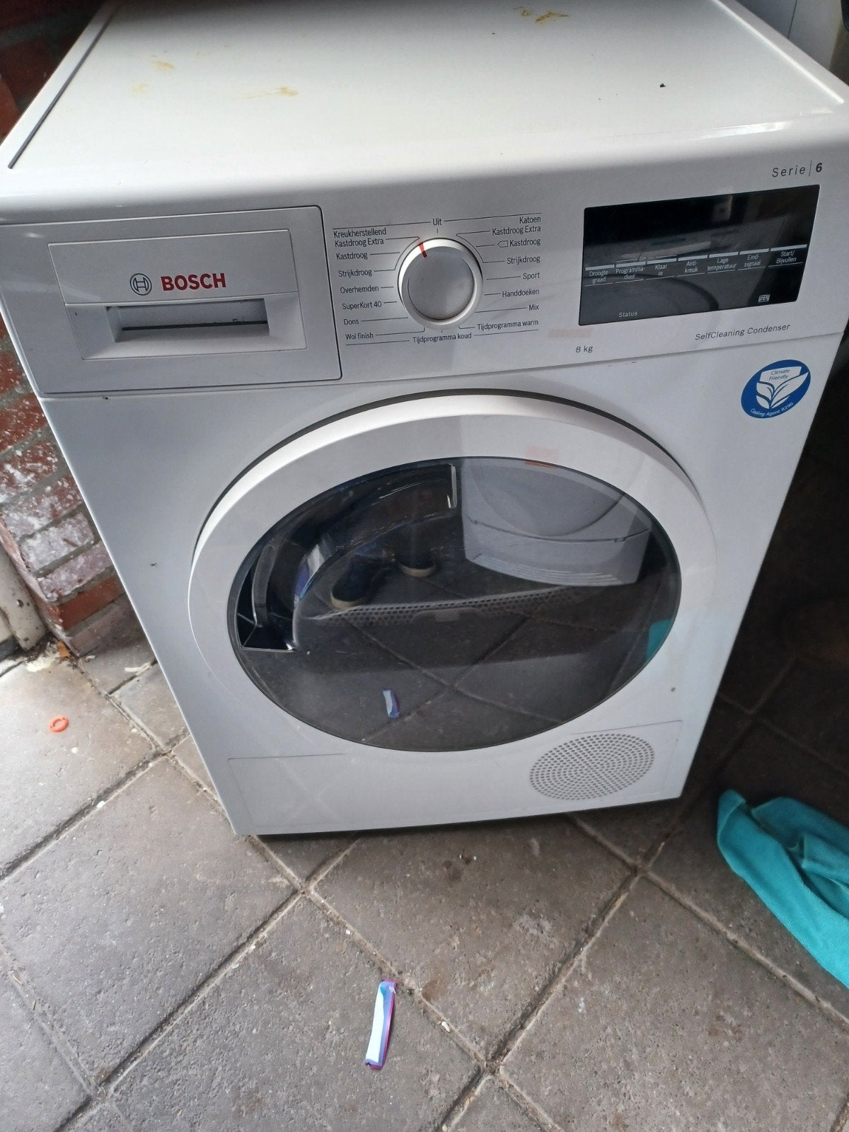 Jonge Bosch 8 kilo serie 6 warmtepompdroger, Ophalen, Minder dan 85 cm, 8 tot 10 kg, Zo goed als nieuw