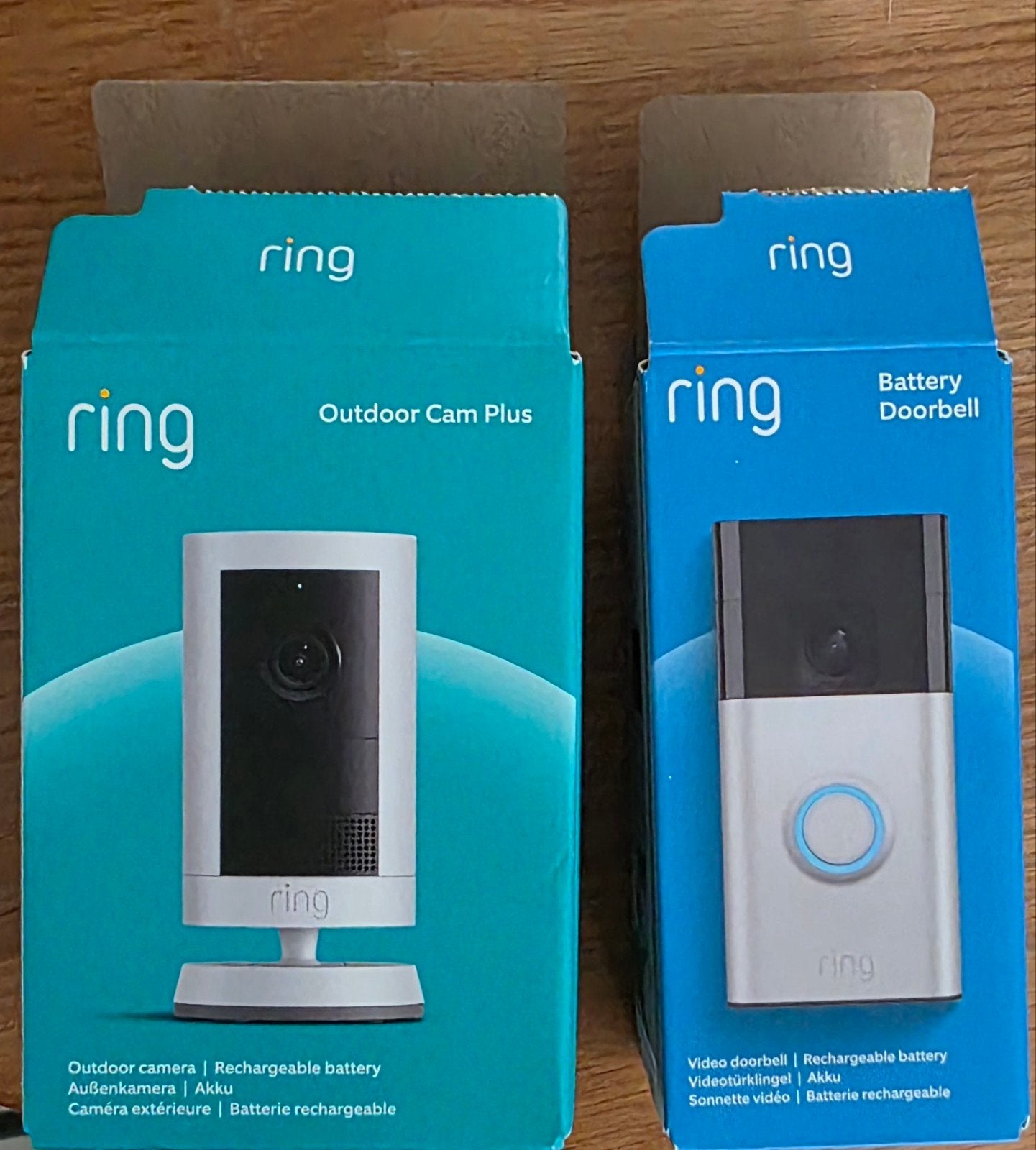 Ring Outdoor Cam Plus + Ring Battery Doorbell, Huis en Inrichting, Ophalen, Nieuw