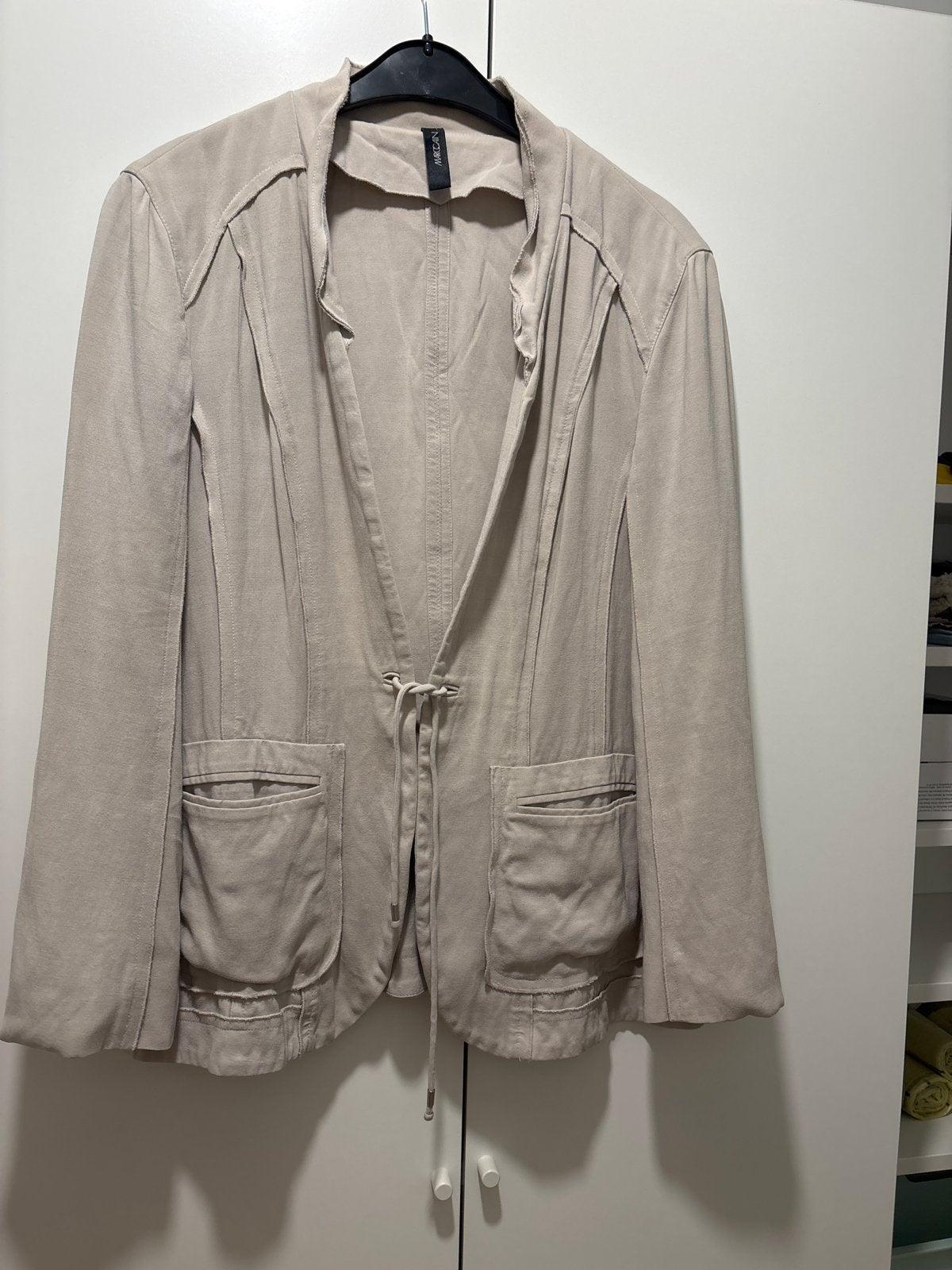 Marccain jasje maat 42, Ophalen of Verzenden, Zo goed als nieuw, Maat 42/44 (L), Beige