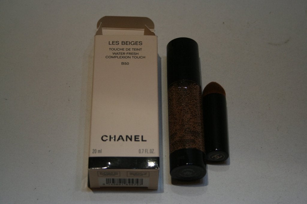 Chanel les Beiges Touche de teint B50 / Water-fresh, 20 ml, Ophalen of Verzenden, Nieuw, Overige kleuren, Gehele gezicht