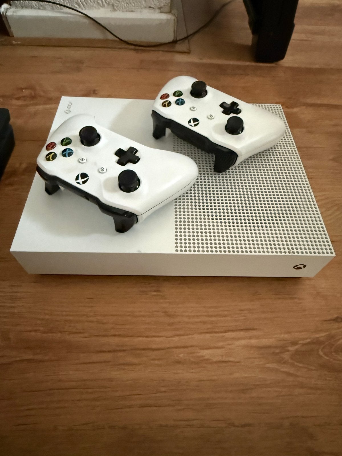 Xbox One S met 2 controllers, Ophalen, Met 2 controllers, Xbox One S, 500 GB