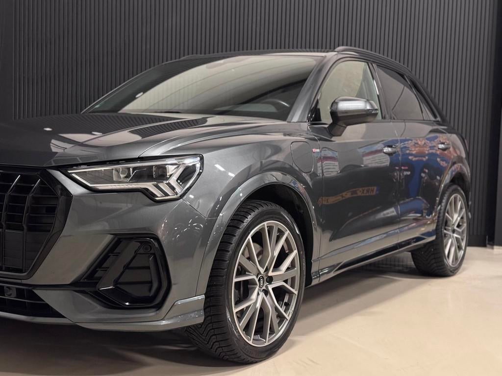 Audi Q3 45 TFSI e 3X S-LINE | LED | TREKHAAK | HYBRIDE, Auto's, Audi, Gebruikt, Leder en Stof, Hybride Elektrisch/Benzine, 13 kWh