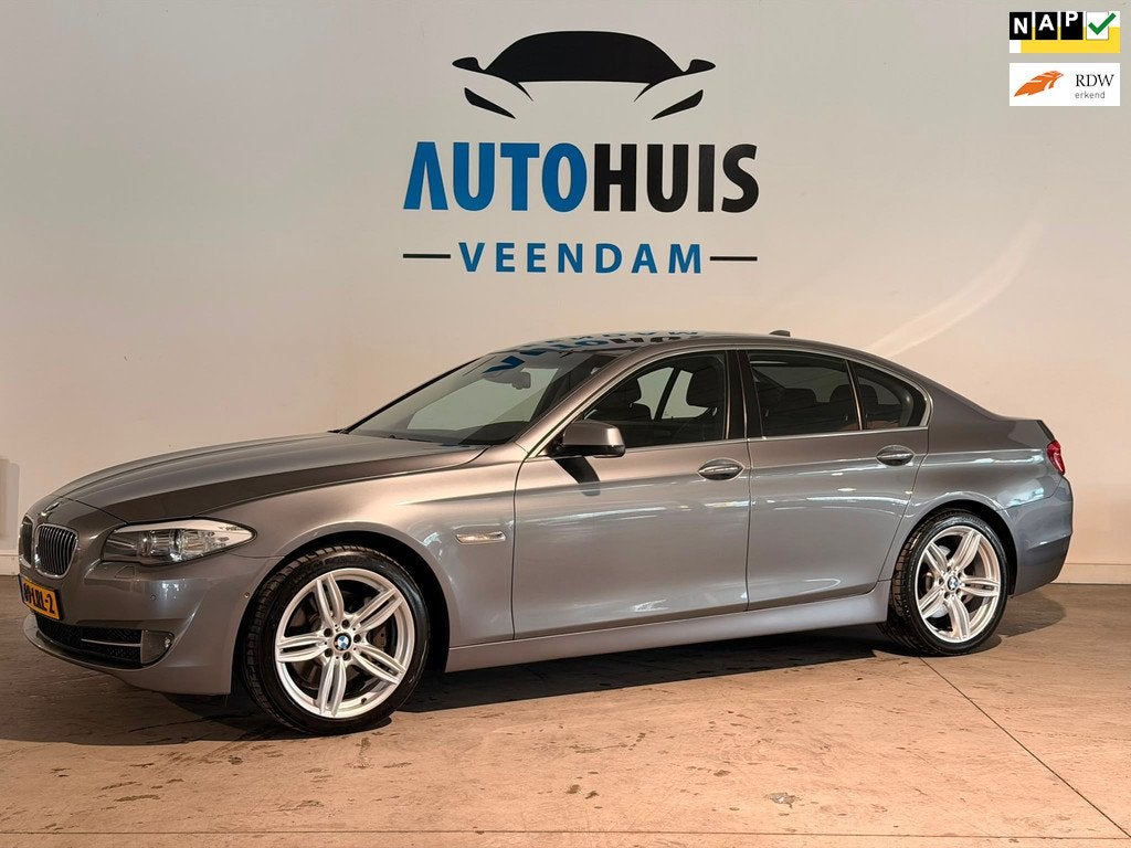 BMW 5-serie 528i High Executive, Euro 5, Achterwielaandrijving, Gebruikt, 2000 kg