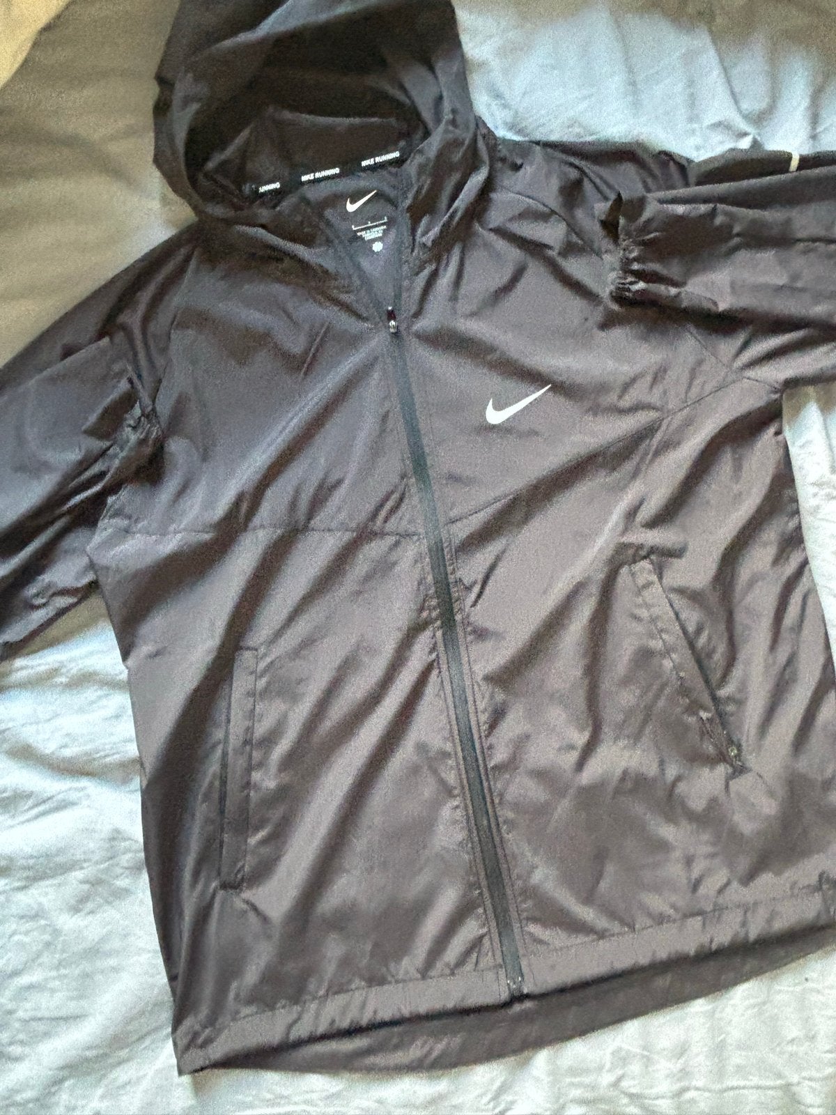 Nike Windrunner Windbreaker Maat S - Nieuwstaat, Zwart, Nieuw, Ophalen of Verzenden, Algemeen