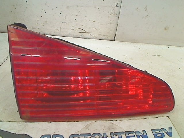 Achterlicht Links BINNEN Peugeot 607 (9D/U) 2005, Kontakt-peugeot@peugeot.com, Gebruikt, Peugeot Deutschland GmbH, Bahnhofsplatz, Rüsselsheim 65423, , Duitsland