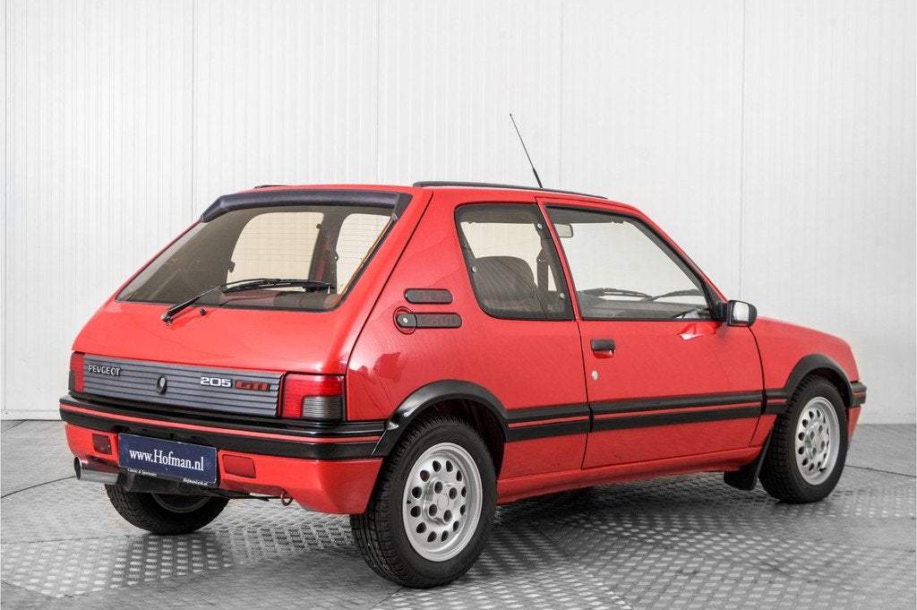 Peugeot 205 GTI 1.6 (bj 1986), Auto's, Gebruikt, Bedrijf, Handgeschakeld, Te koop