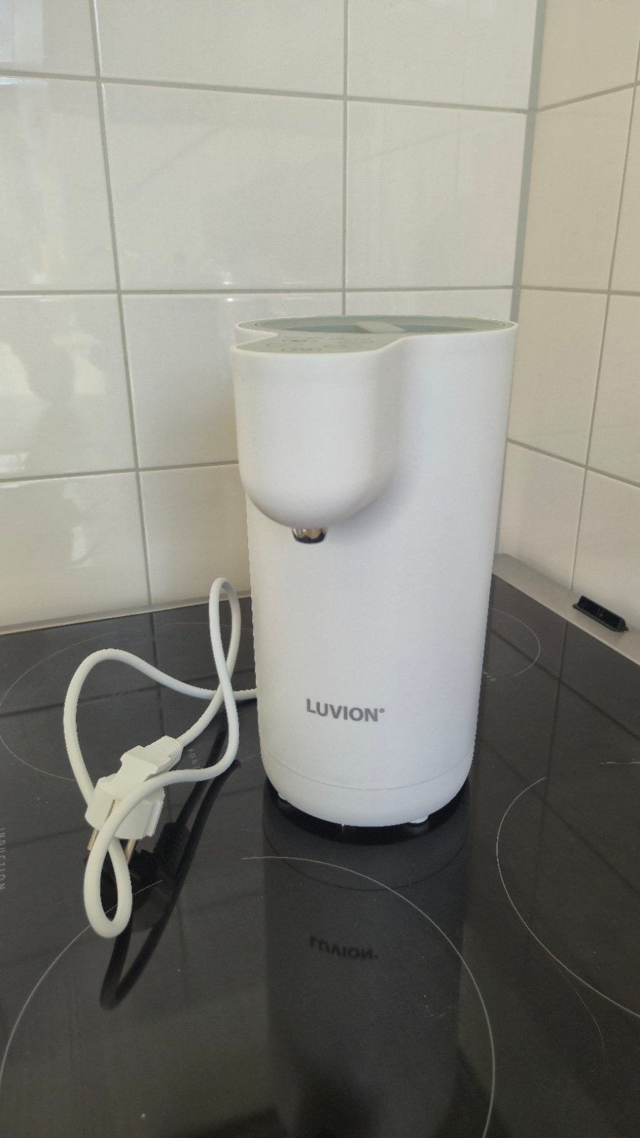 Luvion waterdispenser - Zo goed als nieuw, Kinderen en Baby's, Automatisch, Luvion, Ophalen of Verzenden, Zo goed als nieuw