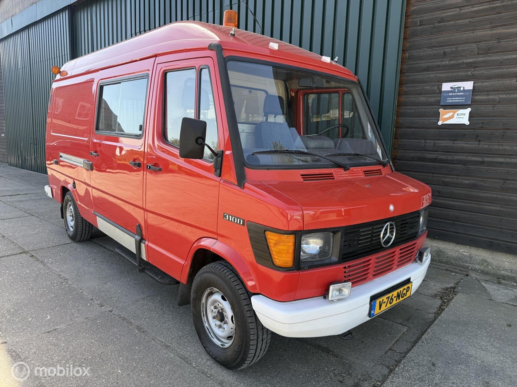 Mercedes-Benz T1 310D Hoog+Lang Automaat zeer nette wagen!, Stof, Gebruikt, 2000 kg, Bedrijf