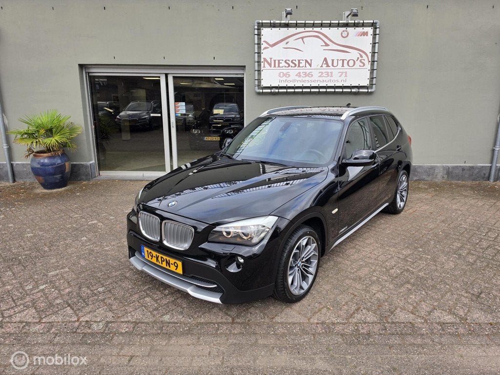 BMW X1 E84 xDrive28i Executive 6 cilinder/Navi/Leer/Sport, Auto's, BMW, Euro 5, Zwart, Vierwielaandrijving, 93 €/maand