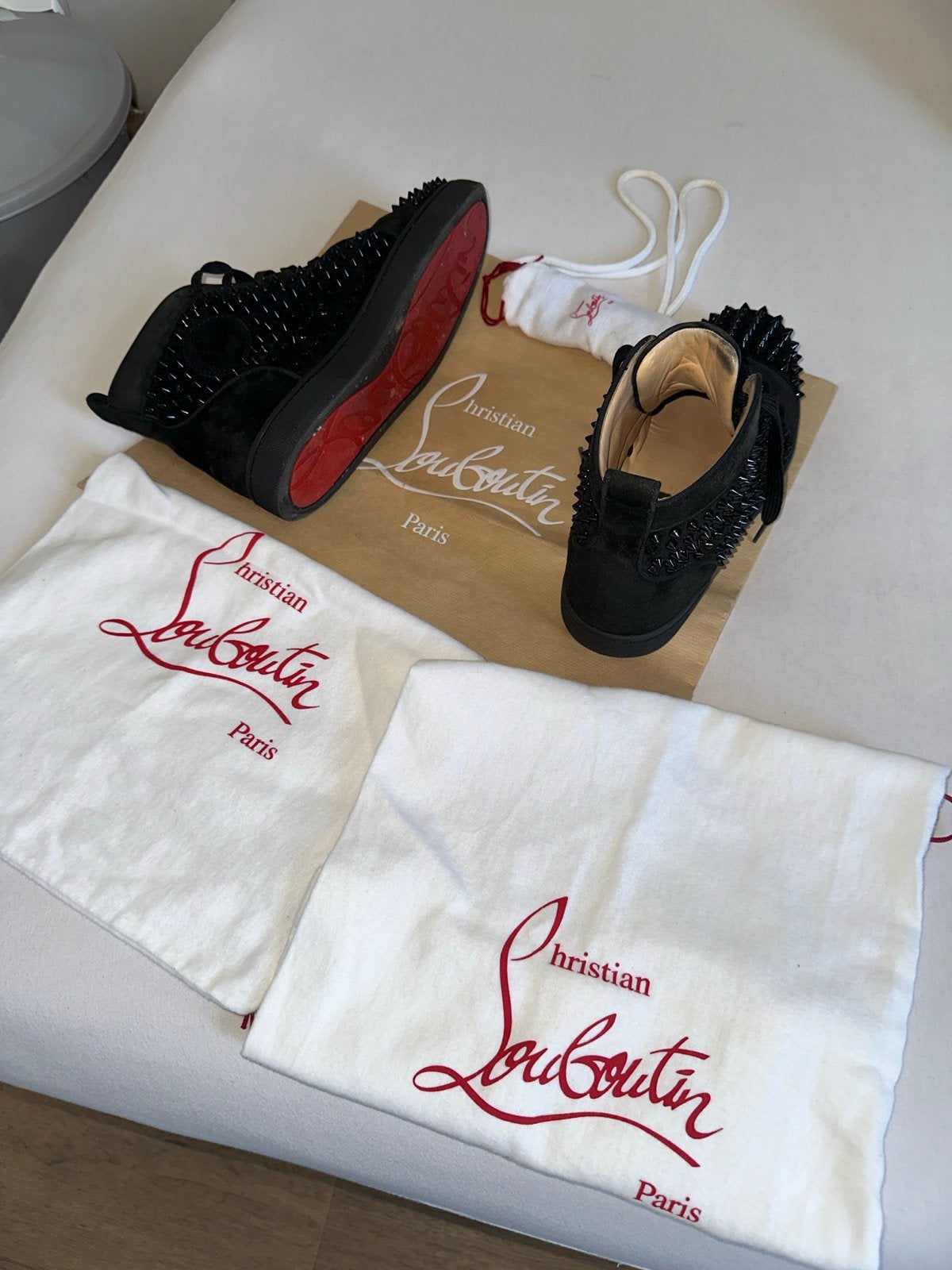 Christian Louboutin Louis Orlato Flat Veau Spikes Zwart, Zwart, Ophalen of Verzenden, Sneakers of Gympen, Zo goed als nieuw