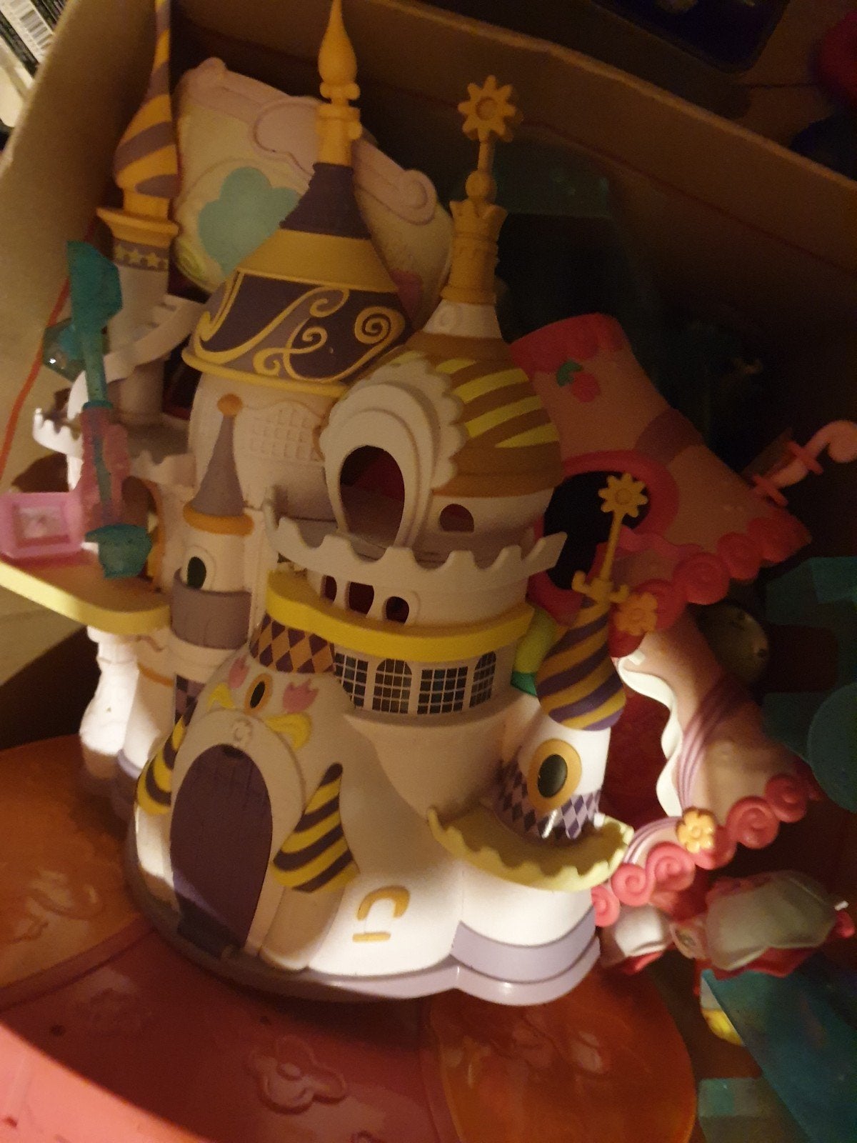 my little pony huisjes en kasteeltje 2 dozen, Ophalen, Paard