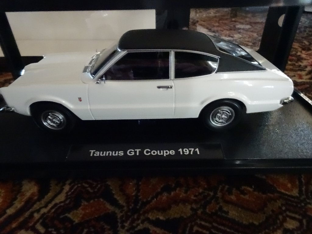ZEER MOOIE FORD TAUNUS  GT COUPE 1971 KK-SCALE 1;18 IN DOOS, Hobby en Vrije tijd, Modelauto's | 1:18, Ophalen of Verzenden, Nieuw