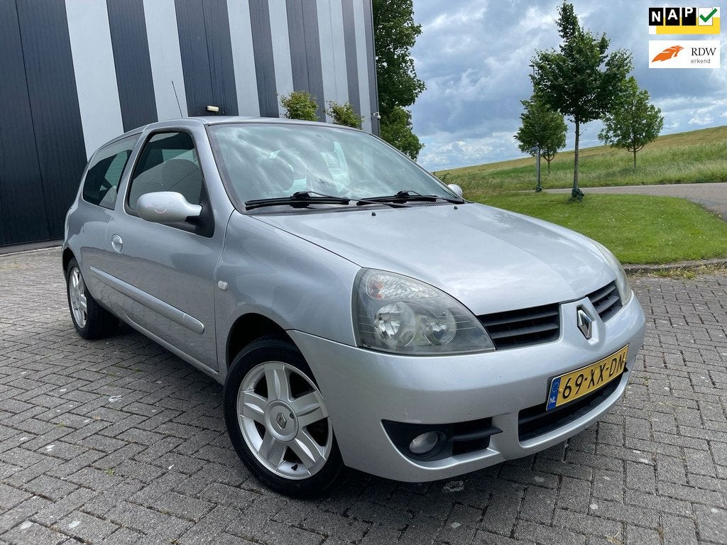 Renault Clio 1.2-16V Campus Nw APK-Airco-Lmv-Elekpakket, Auto's, Renault, Voorwielaandrijving, Gebruikt, 49 €/maand, Origineel Nederlands