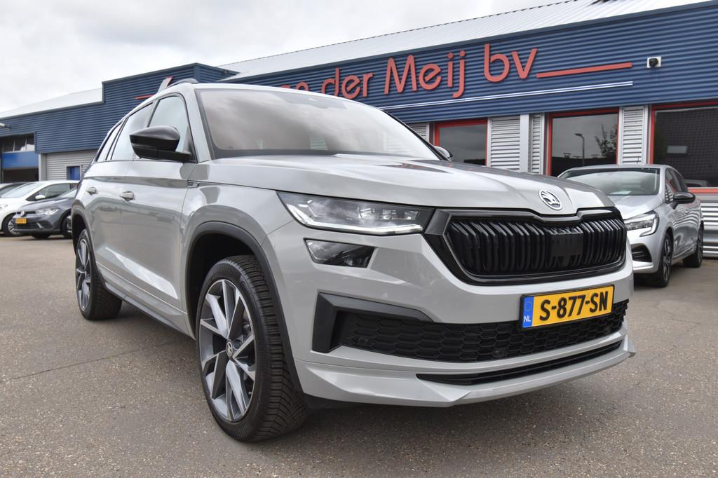 Skoda Kodiaq 1.5 TSI Sportline Business 7-Pers. , EL PANORAM, 4 cilinders, 150 pk, 7 stoelen, Bedrijf