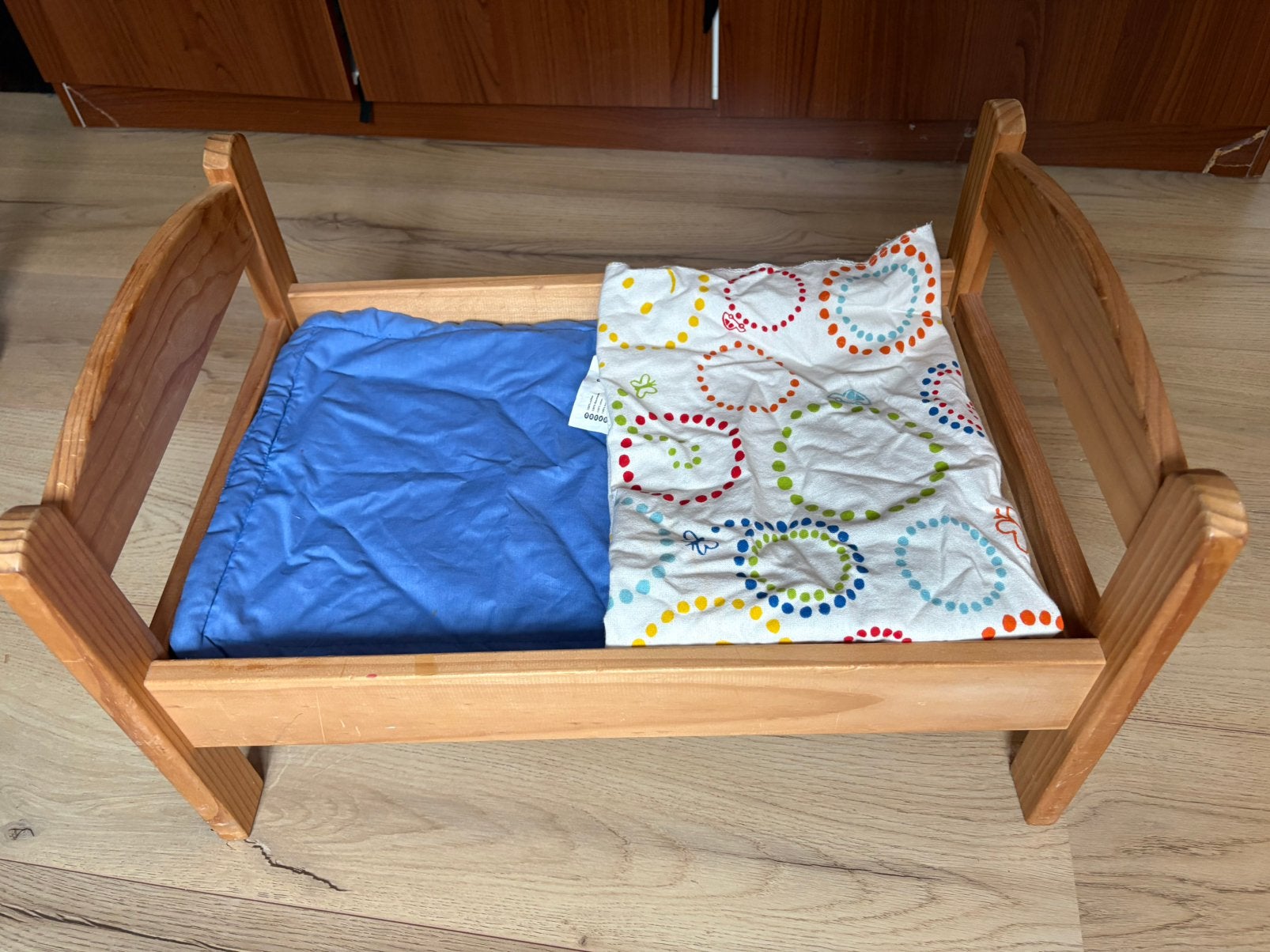 Houten poppenbedje - perfect voor babypoppen, Ophalen, Gebruikt, Babypop