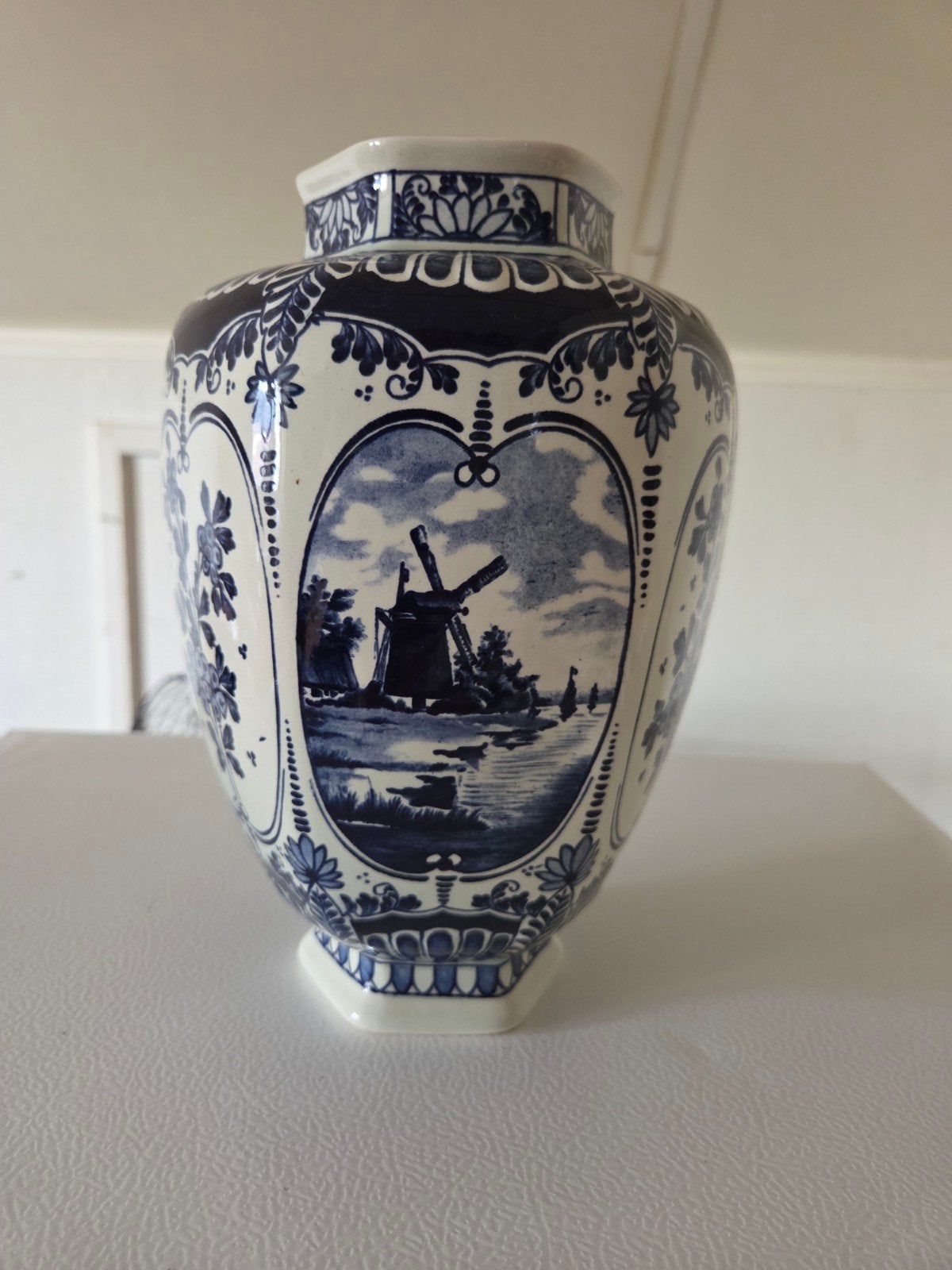 Delfts blauwe vaas met molen decor - Royal Sphinx Holland, Antiek en Kunst, Ophalen