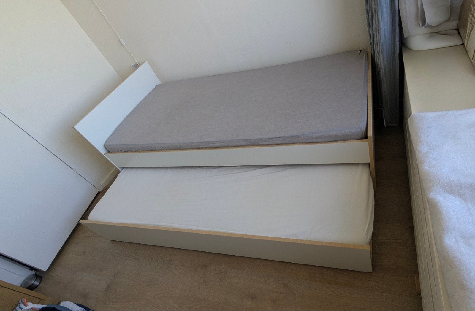 Uitschuifbaar 2-persoons bed trundle (IKEA Vihals / Släkt), Ophalen, Wit, Tweepersoons, 200 cm