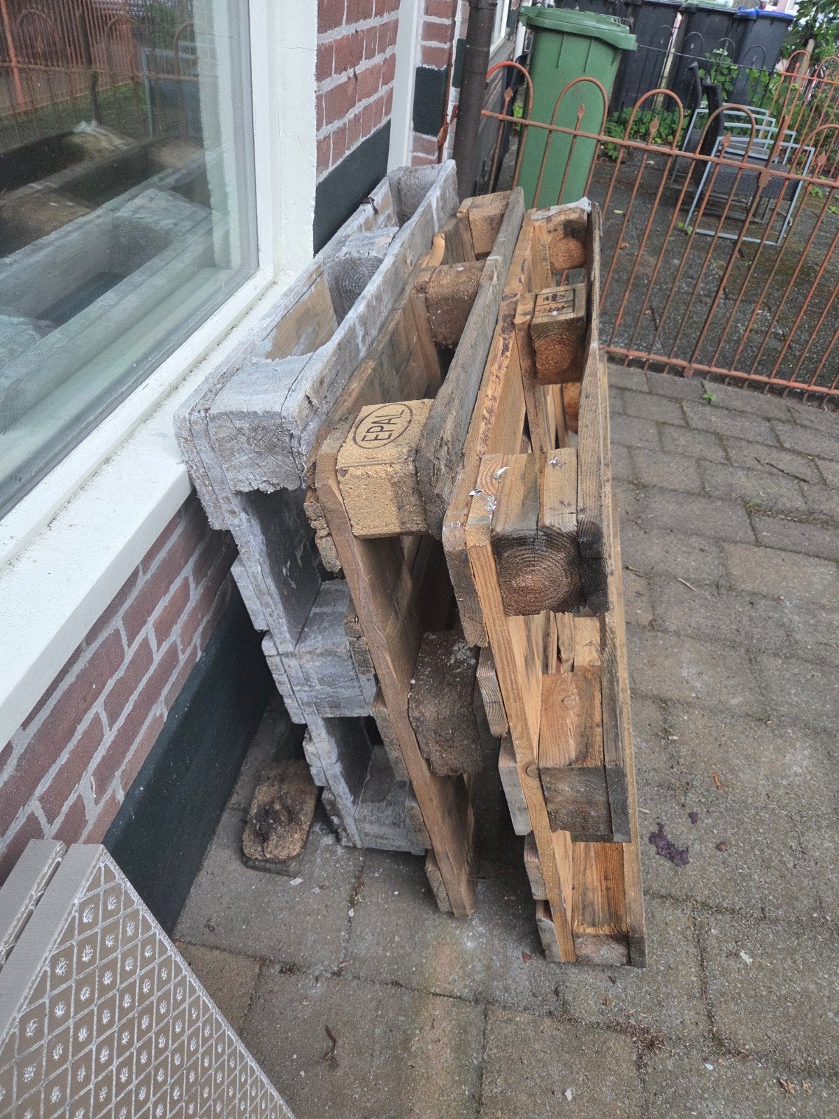3x houten pallets, Doe-het-zelf en Verbouw, Hout en Planken, Ophalen, Gebruikt, Pallet, Minder dan 200 cm