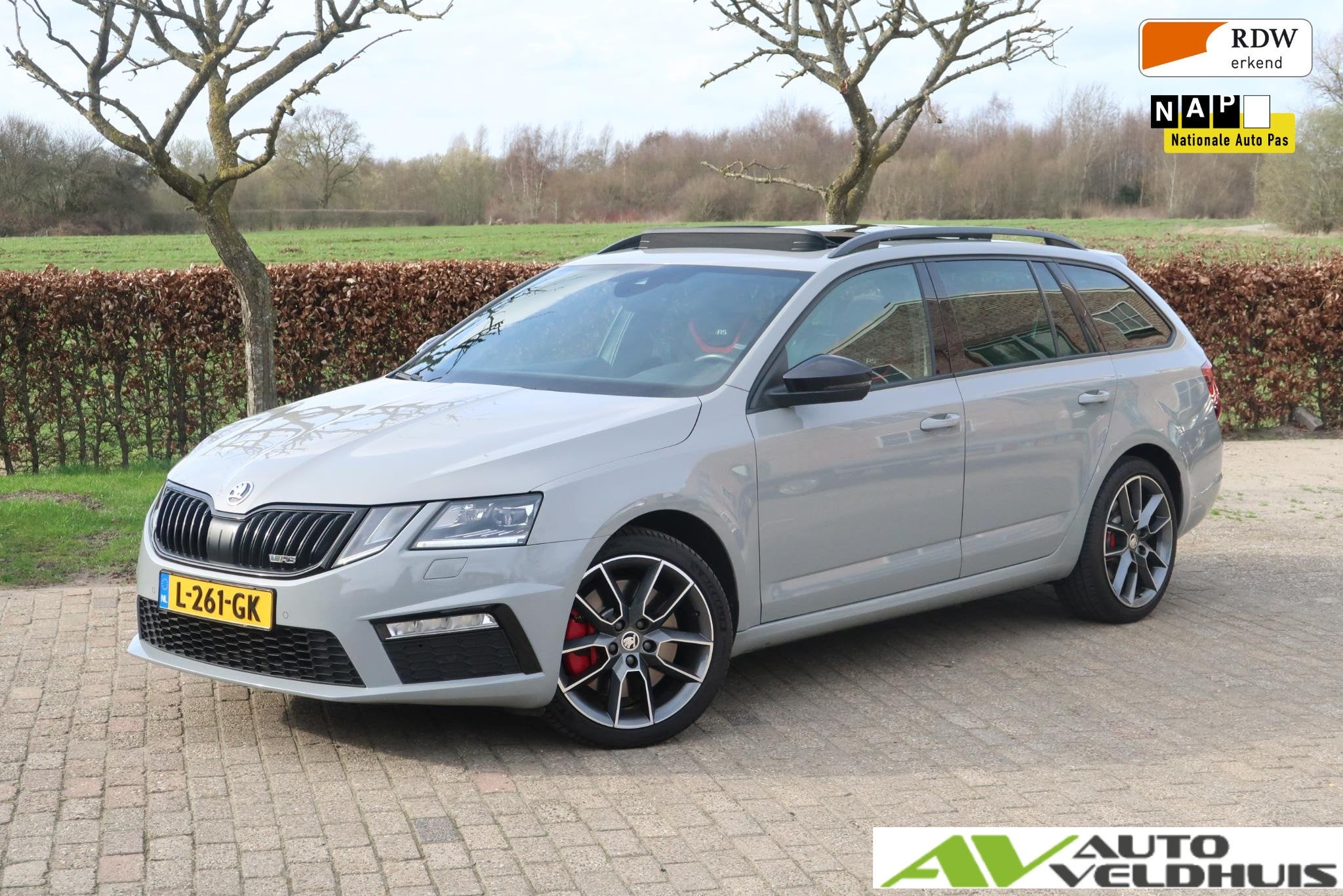 Skoda Octavia Combi 2.0 TSI RS 245 Business VRS PANO-DAK/TRE, Gebruikt, 4 cilinders, Automatische klimaatregeling, 245 pk