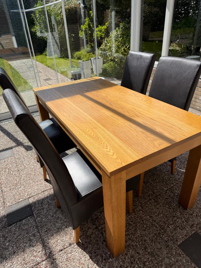 Massief eiken eettafel met 4 bruin leren stoelen, Gebruikt, Eikenhout, 150 tot 200 cm, Vier personen