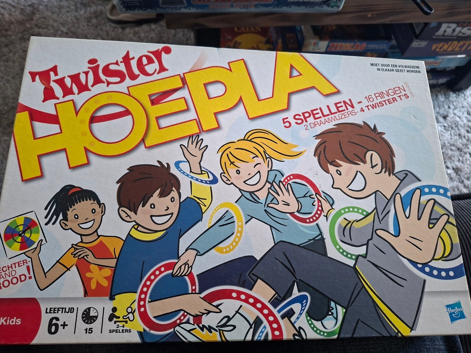 Twister HoepLa - 5 Spellen in 1 - Gezinsspel, Een of twee spelers, Ophalen of Verzenden, Zo goed als nieuw, Hasbro
