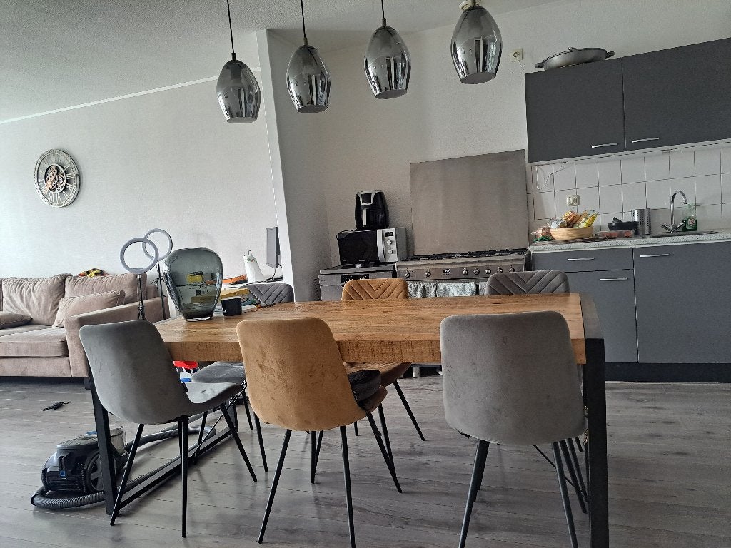 Eetkamer set, Ophalen, Zo goed als nieuw, Mango hout/ industrieel., 6 tot 8 stoelen