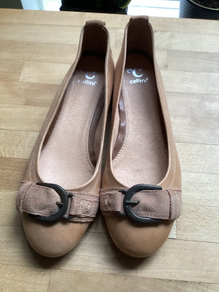 Cellini leren beige ballerina’s maat 39 met gesp, Beige, Zo goed als nieuw, Ballerina's, Ophalen of Verzenden