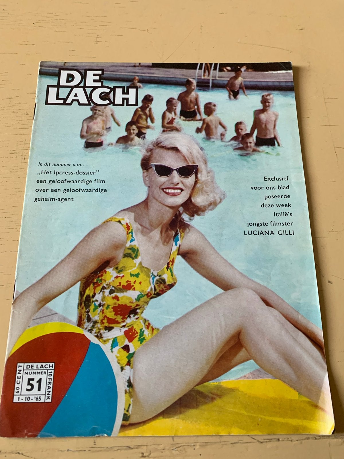 De Lach Tijdschriften - Nummers 51 (1965), 31 (1966), 23 (19, Ophalen of Verzenden, Zo goed als nieuw, Overige typen