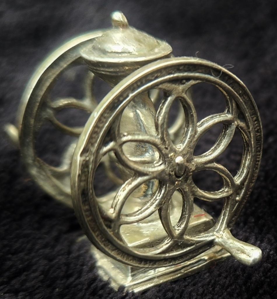 KOOPJE! Holl. gekeurd miniatuur zilver; TOONBANK KOFFIEMOLEN, Ophalen of Verzenden, Zilver