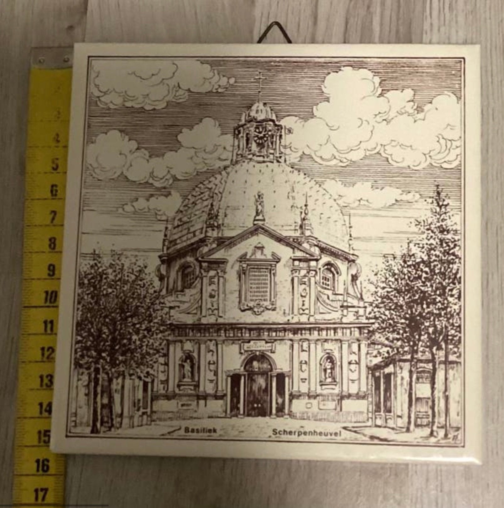 BASILIEK SCHERPENHEUVEL,MOOIE TEGEl !!!, Antiek en Kunst, Ophalen of Verzenden