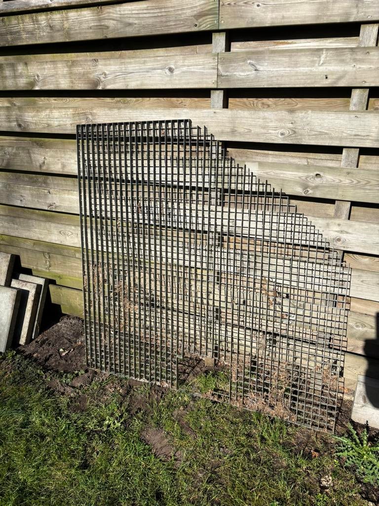 IJzeren / metalen draad roosters. Vol verzinkt., Ophalen, Gebruikt, IJzer