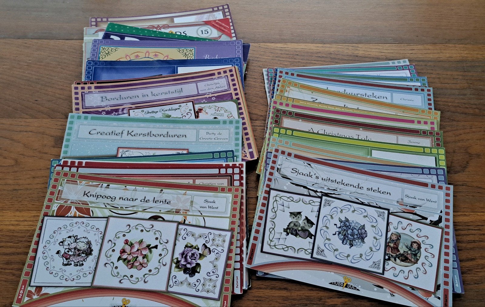 40 Hobbydols borduurkaart boekjes met patronen., Hobby en Vrije tijd, Ophalen, Overige thema's, Overige typen
