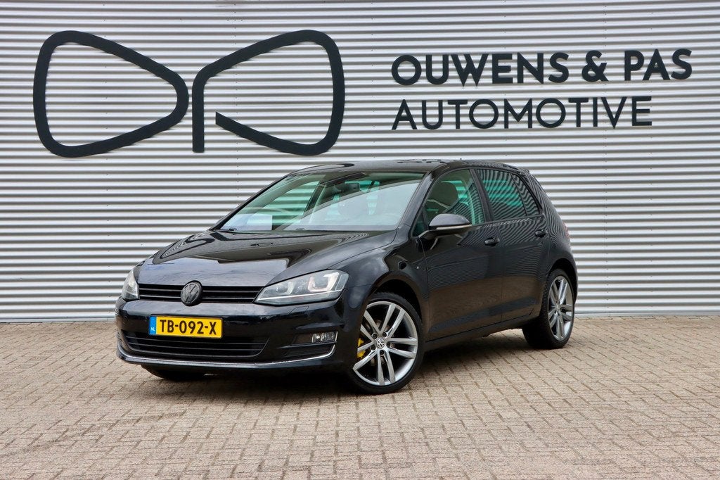 Volkswagen Golf 1.2 TSI Lounge | LED | R LINE VELGEN | CARPL, Auto's, Volkswagen, Bedrijf, Te koop, Golf, ABS, Airbags, Airconditioning