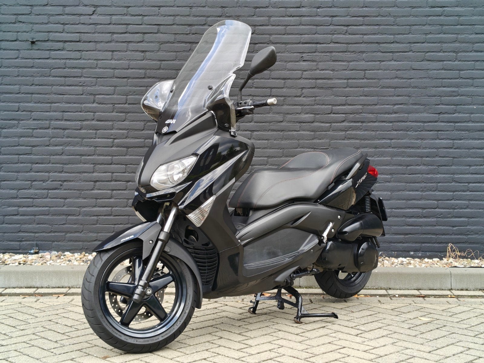 Yamaha X-Max 250 ABS | lage km-stand, Scooter, Occasion, Bedrijf, Minimaal motorrijbewijs A2